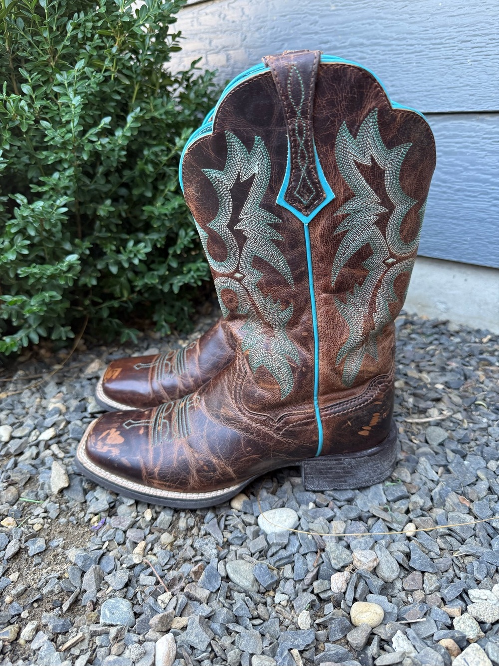 Ariat Women’s 7.5B Brown Turquoise Western Cowboy Boots Distressed Leather